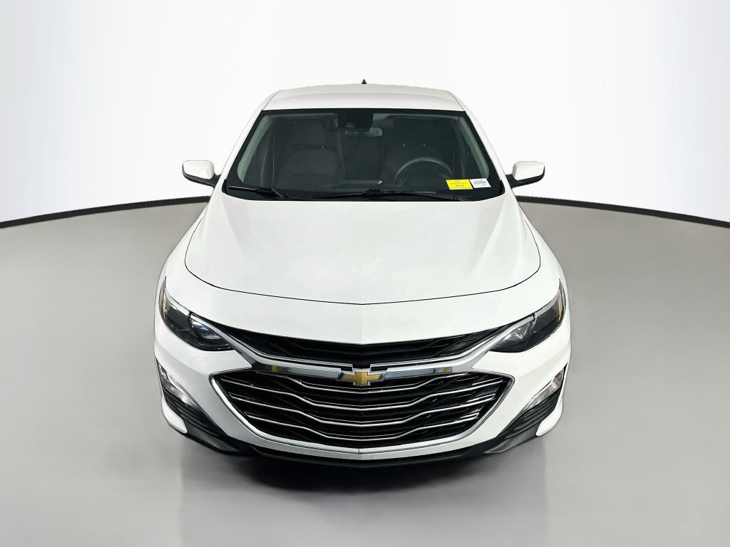 Used 2023 Chevrolet Malibu LS w/ Driver Confidence Package FWD image 2