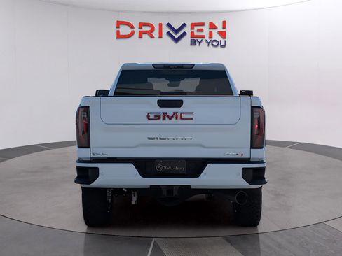 New 2026 GMC Sierra 2500 AT4 w/ AT4 Premium Plus Package image 4