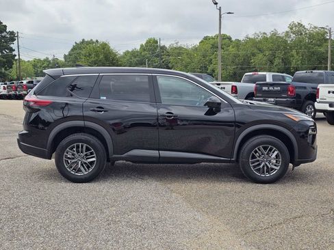 Used 2026 Nissan Rogue SV FWD image 7