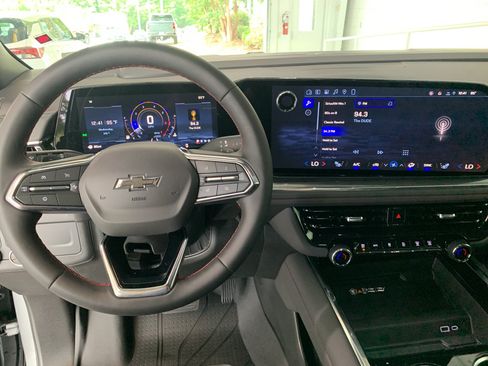 New 2026 Chevrolet Suburban RST w/ Comfort Package RWD image 20