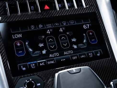 Used 2022 Lamborghini Urus AWD/4WD image 58