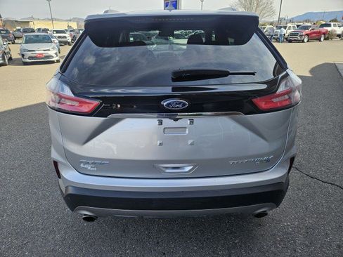 Used 2019 Ford Edge Titanium image 4