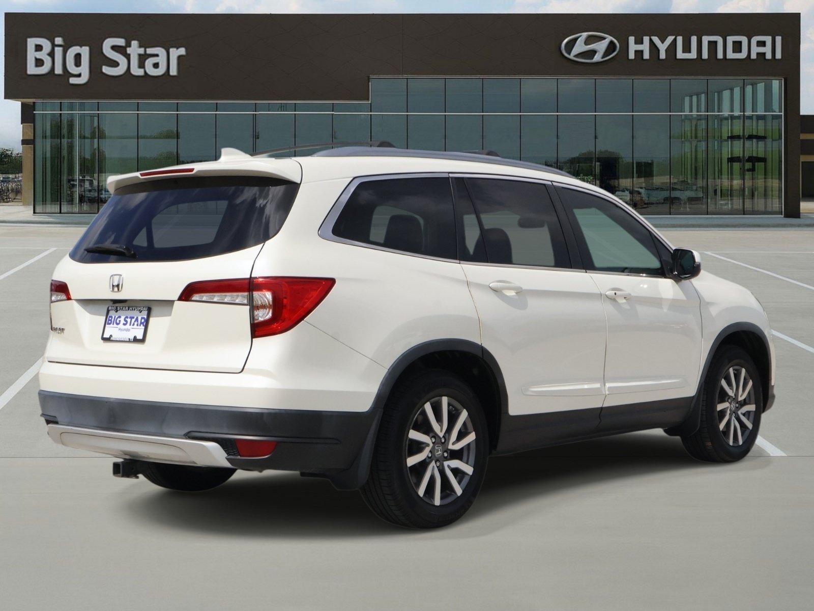 Used 2019 Honda Pilot EX-L image 4