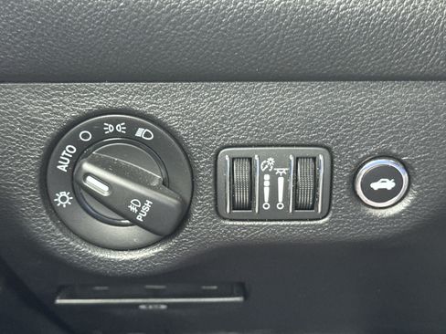 Used 2020 Dodge Challenger R/T Scat Pack image 22