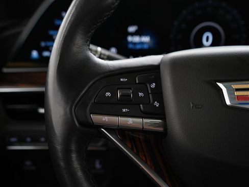 Used 2021 Cadillac Escalade Premium Luxury w/ LPO, Illumination Package AWD/4WD image 26