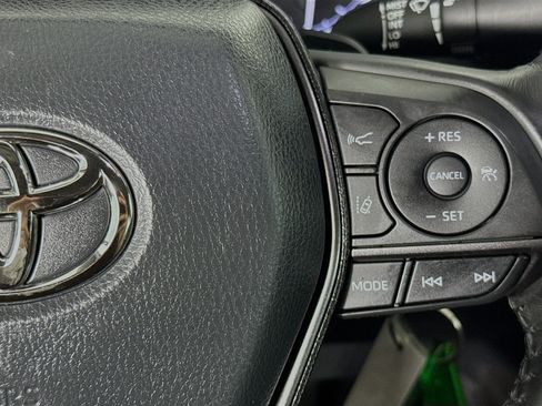 Used 2023 Toyota Camry SE FWD image 14