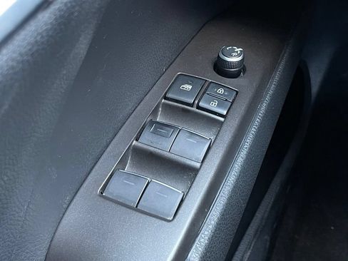 Used 2021 Toyota Camry XSE FWD image 11