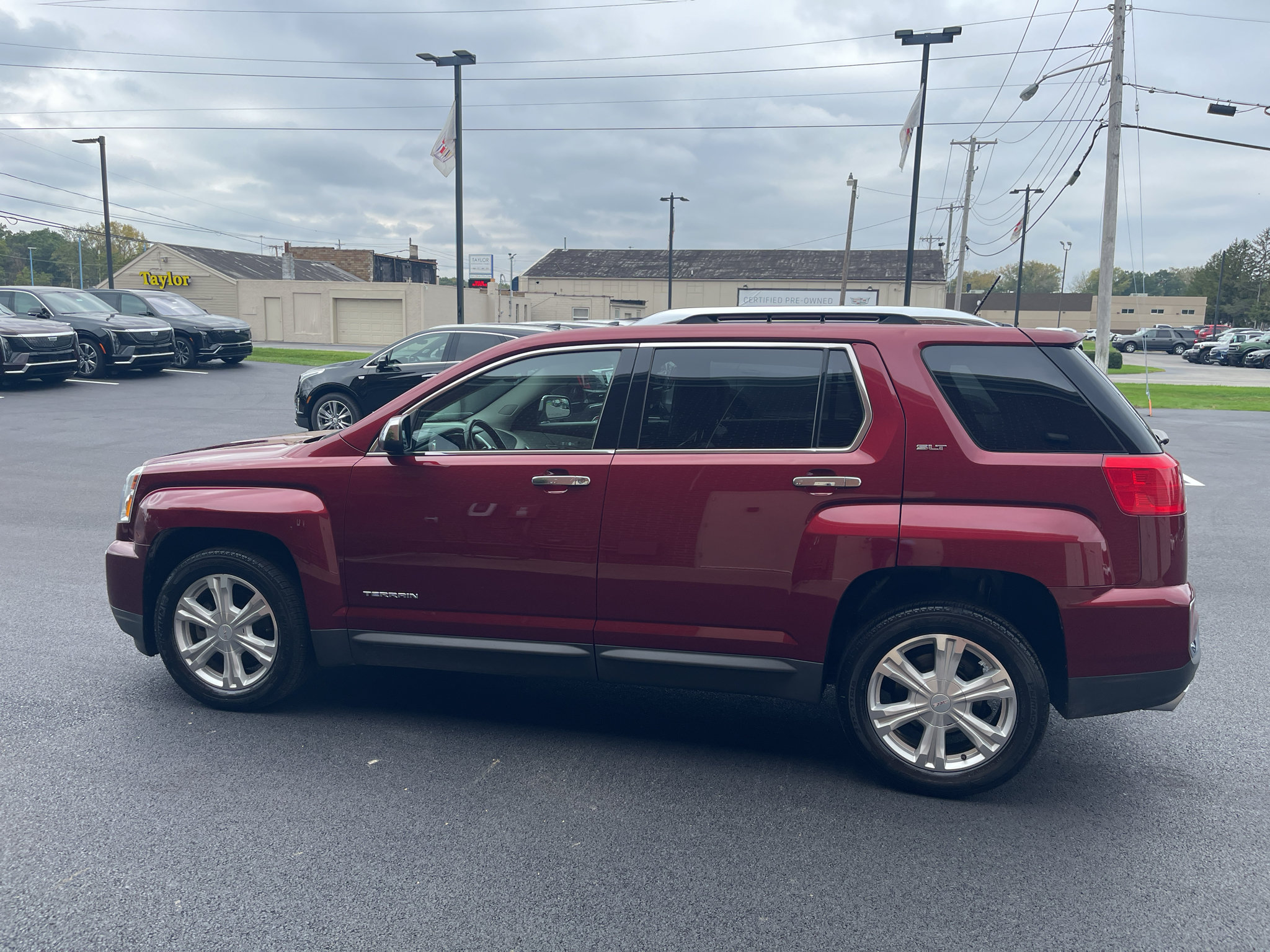 Used 2017 GMC Terrain SLT w/ Open Road Package FWD image 8