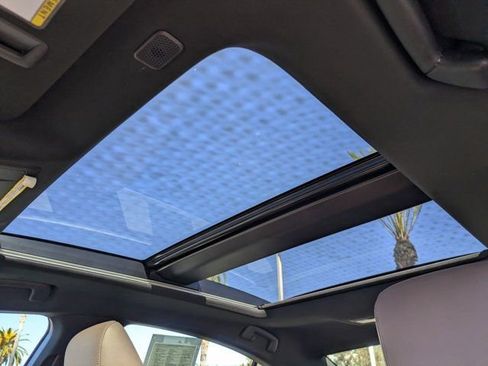 Used 2025 Lexus ES 350 w/ Premium Package image 26