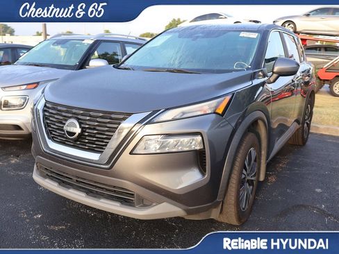 Used 2023 Nissan Rogue SV FWD image 11