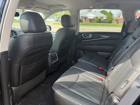 Used 2018 INFINITI QX60 Luxe w/ Deluxe Technology Package image 8