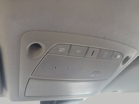 Used 2019 Nissan Leaf SV w/ SV Technology Package image 43