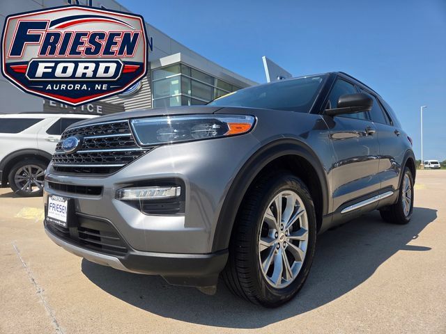 Used 2021 Ford Explorer XLT w/ Equipment Group 202A AWD/4WD image 1