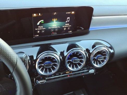 Certified 2022 Mercedes-Benz CLA 250 image 5