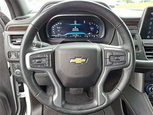 Used 2024 Chevrolet Suburban Premier image 16