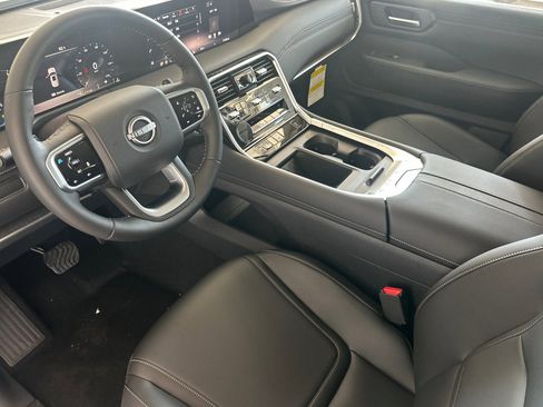 New 2026 Nissan Armada SV image 10