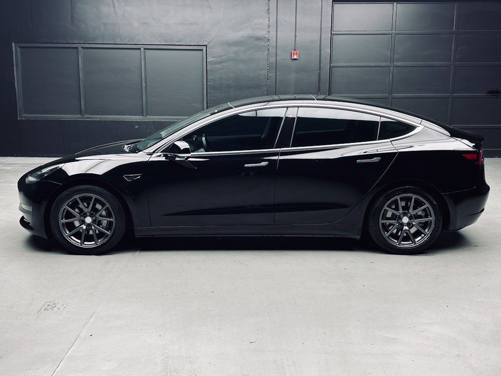 Used 2018 Tesla Model 3 Performance AWD/4WD image 4