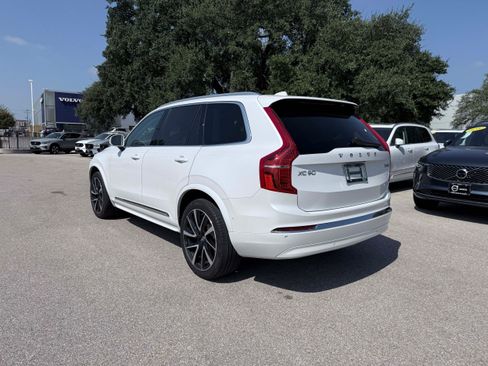 Certified 2024 Volvo XC90 B6 Plus AWD/4WD image 4