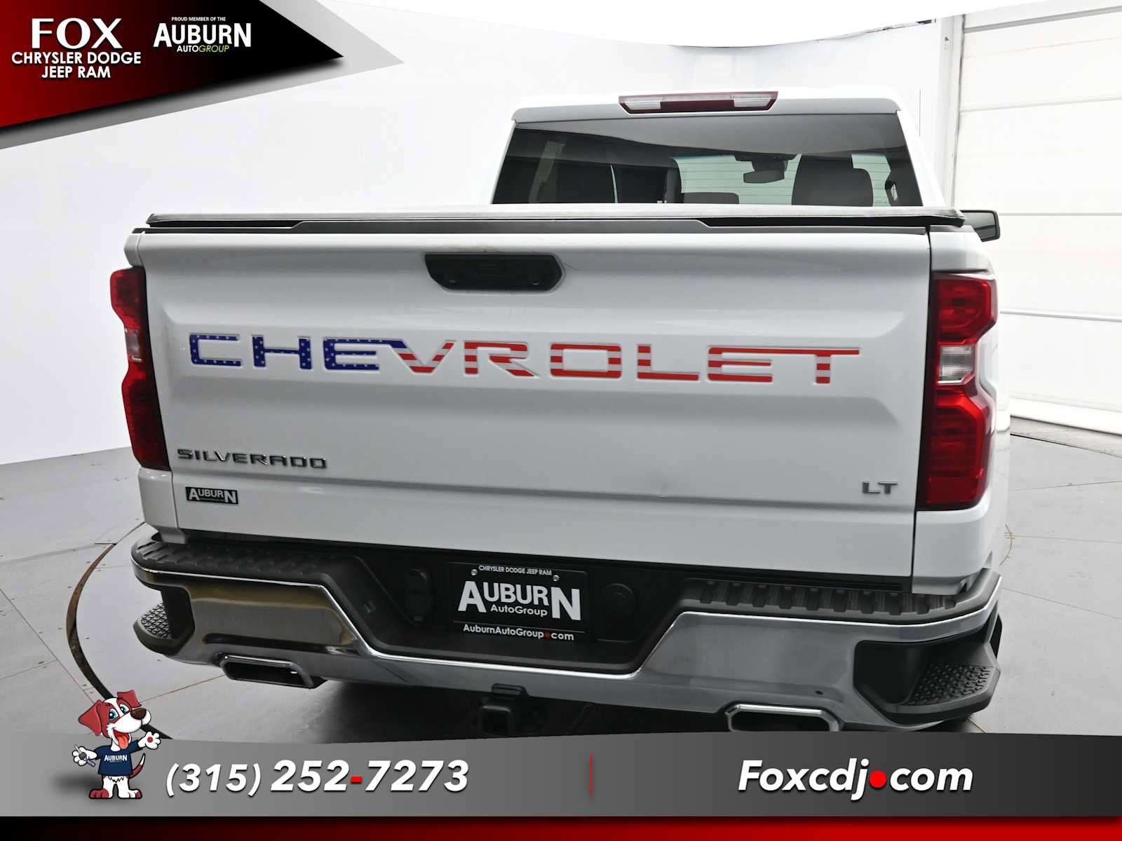 Used 2023 Chevrolet Silverado 1500 LT w/ Z71 Off-Road Package AWD/4WD image 4