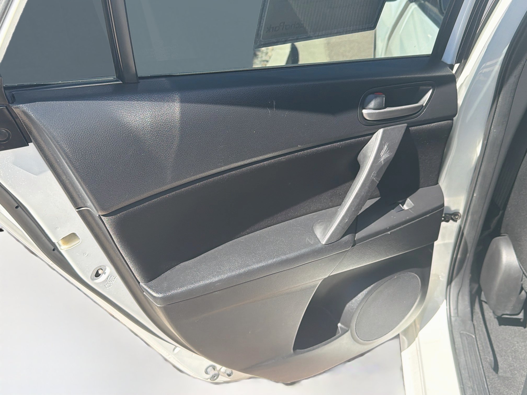 Used 2013 MAZDA MAZDA3 i Touring FWD image 26