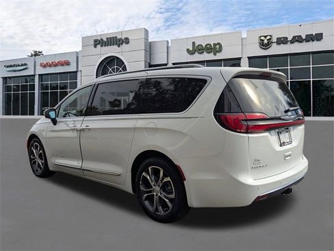 New 2026 Chrysler Pacifica Pinnacle w/ Trailer Tow Group image 6