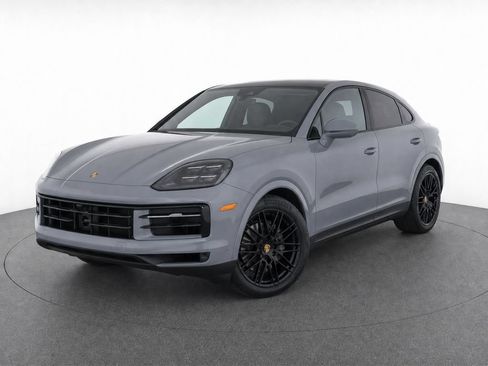 Used 2024 Porsche Cayenne Coupe AWD/4WD image 1