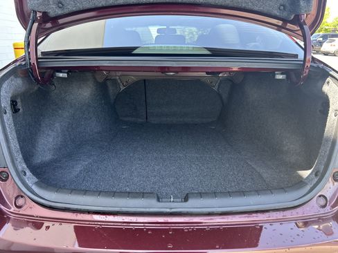 Used 2017 Honda Accord EX-L image 30