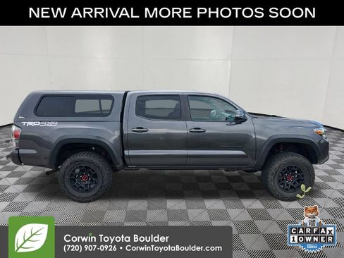 Used 2021 Toyota Tacoma TRD Off-Road w/ Technology Package AWD/4WD image 9