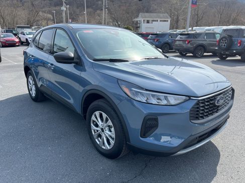 New 2026 Ford Escape Active w/ Cold Weather Package image 3