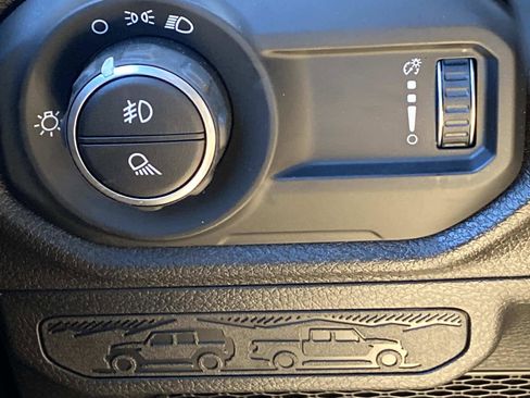 New 2026 Jeep Gladiator Sport image 16