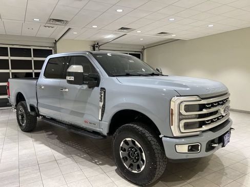 Certified 2024 Ford F350 Platinum w/ Tremor Off-Road Package AWD/4WD image 7
