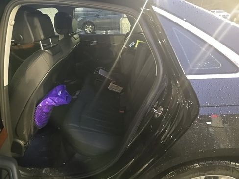 Used 2021 Audi A4 2.0T Premium w/ Convenience Package image 6