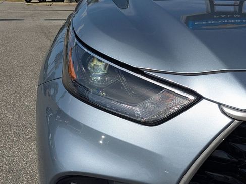 Used 2023 Toyota Highlander XLE image 9