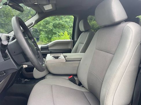 Used 2022 Ford F250 XL w/ STX Appearance Package AWD/4WD image 2
