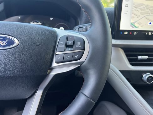 New 2025 Ford Explorer Active w/ Active Comfort Package image 9