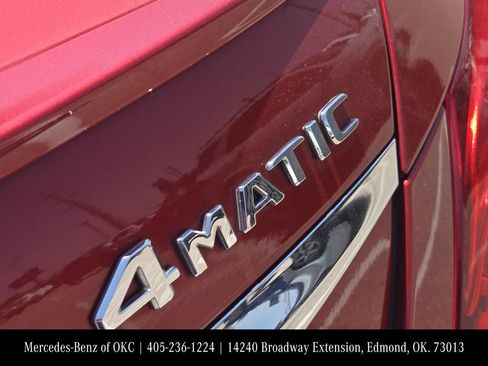Used 2018 Mercedes-Benz E 300 4MATIC image 7