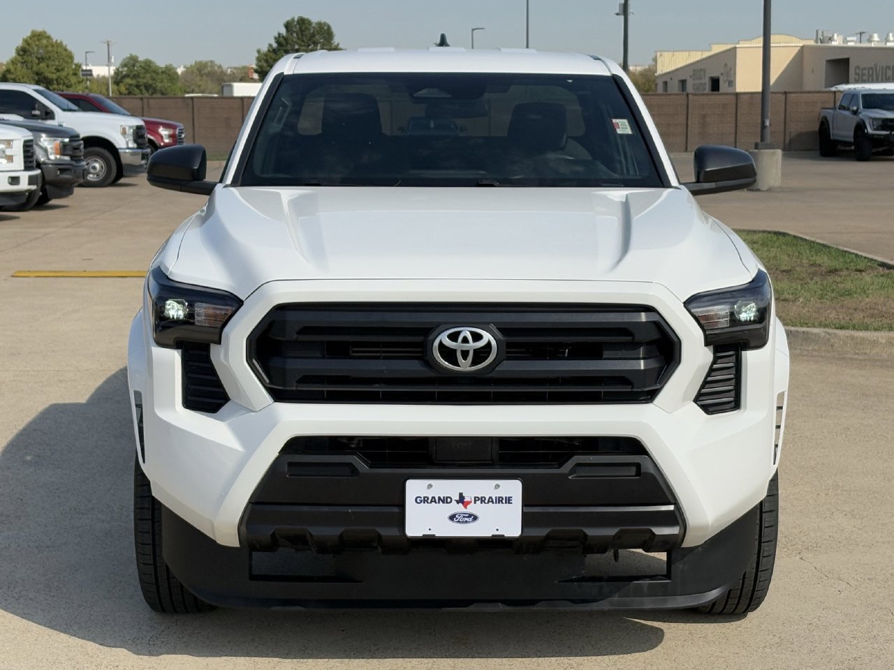 Used 2024 Toyota Tacoma SR RWD image 9