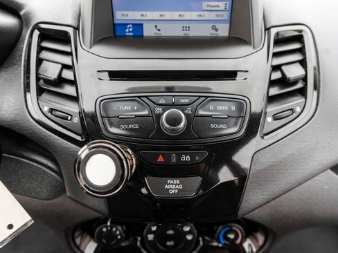 Used 2019 Ford Fiesta SE w/ Equipment Group 201A image 22