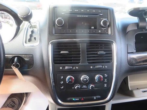 Used 2016 Dodge Grand Caravan SE w/ Quick Order Package 29E SE FWD image 47