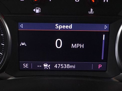 Used 2024 GMC Terrain AT4 image 16