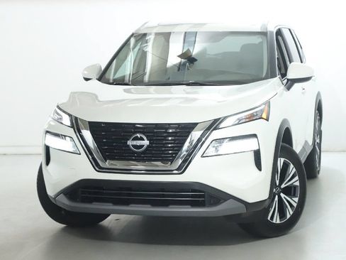 Certified 2023 Nissan Rogue SV w/ SV Premium B Package AWD/4WD image 3