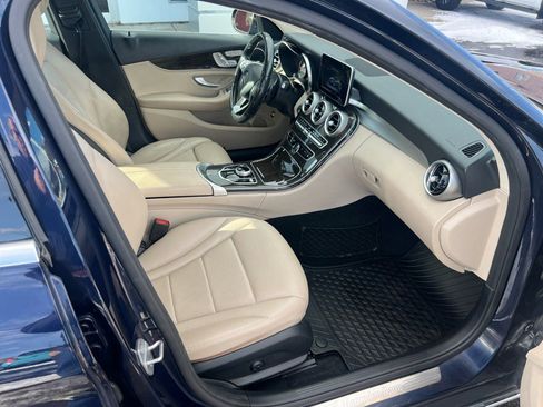 Used 2017 Mercedes-Benz C 300 4MATIC Sedan image 9