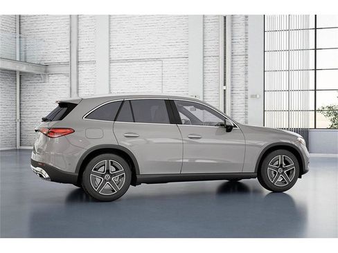 New 2026 Mercedes-Benz GLC 300 4MATIC image 18