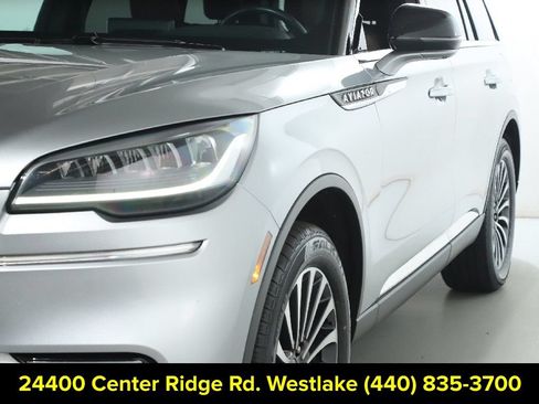 Certified 2023 Lincoln Aviator Reserve AWD/4WD image 5
