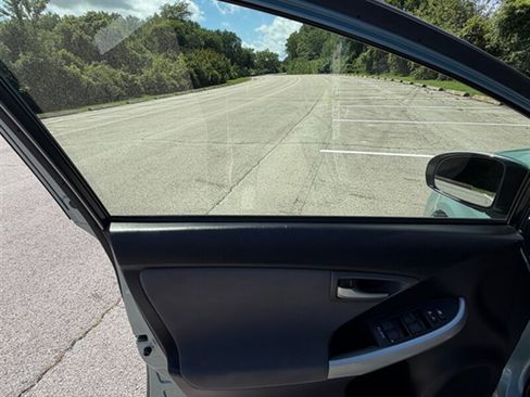 Used 2013 Toyota Prius Two FWD image 20