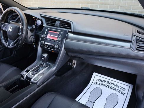 Used 2017 Honda Civic Sport image 33