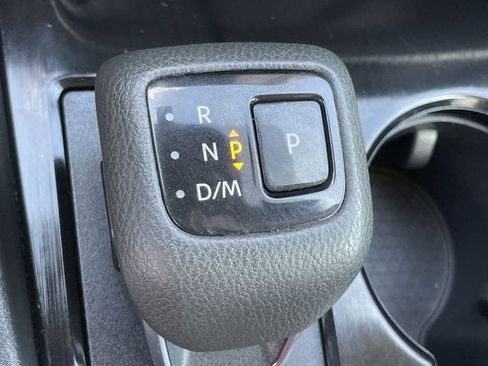 Used 2023 Nissan Rogue SV FWD image 22