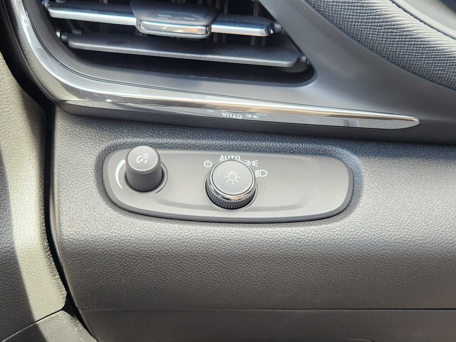 New 2026 Buick Envista Preferred w/ Convenience I Package FWD image 24