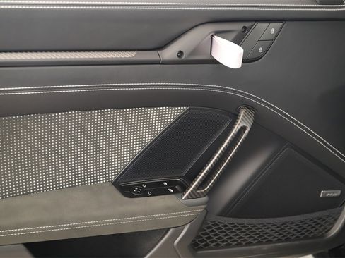 Used 2025 Porsche 911 GT3 RS image 18