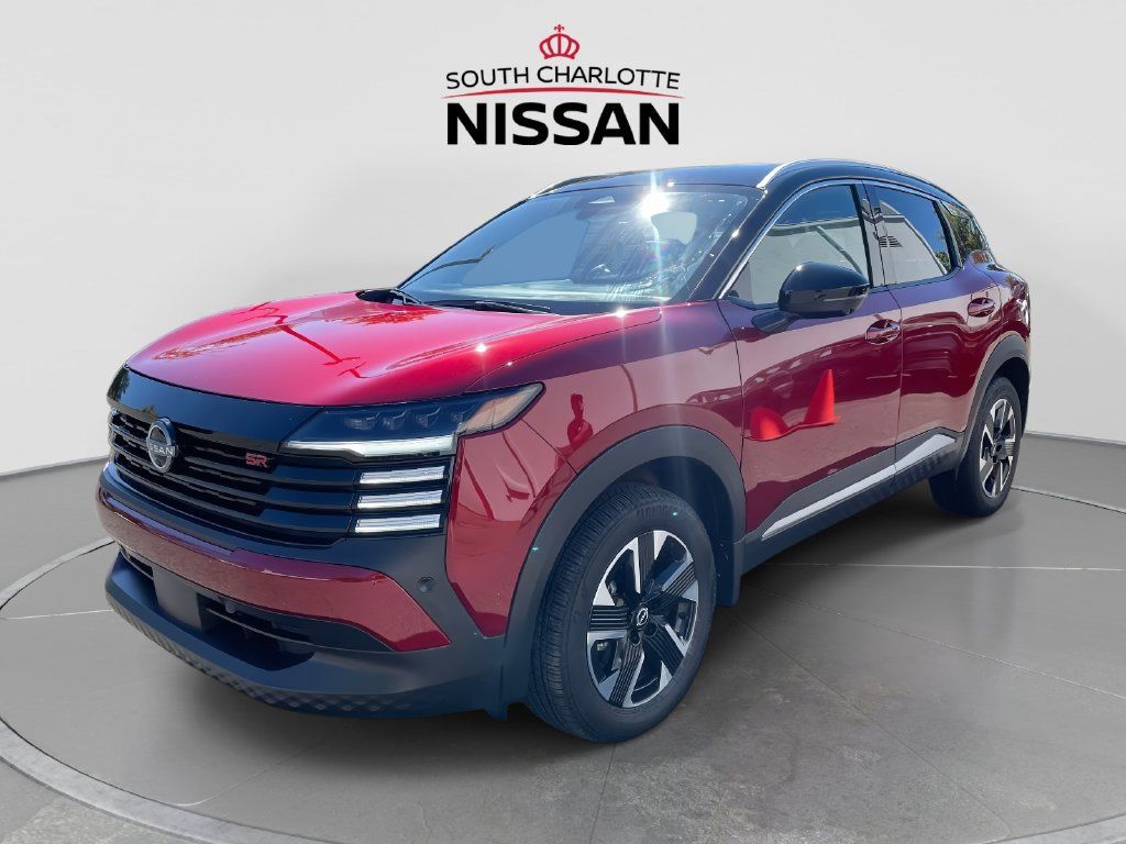 Used 2025 Nissan Kicks SR FWD image 3